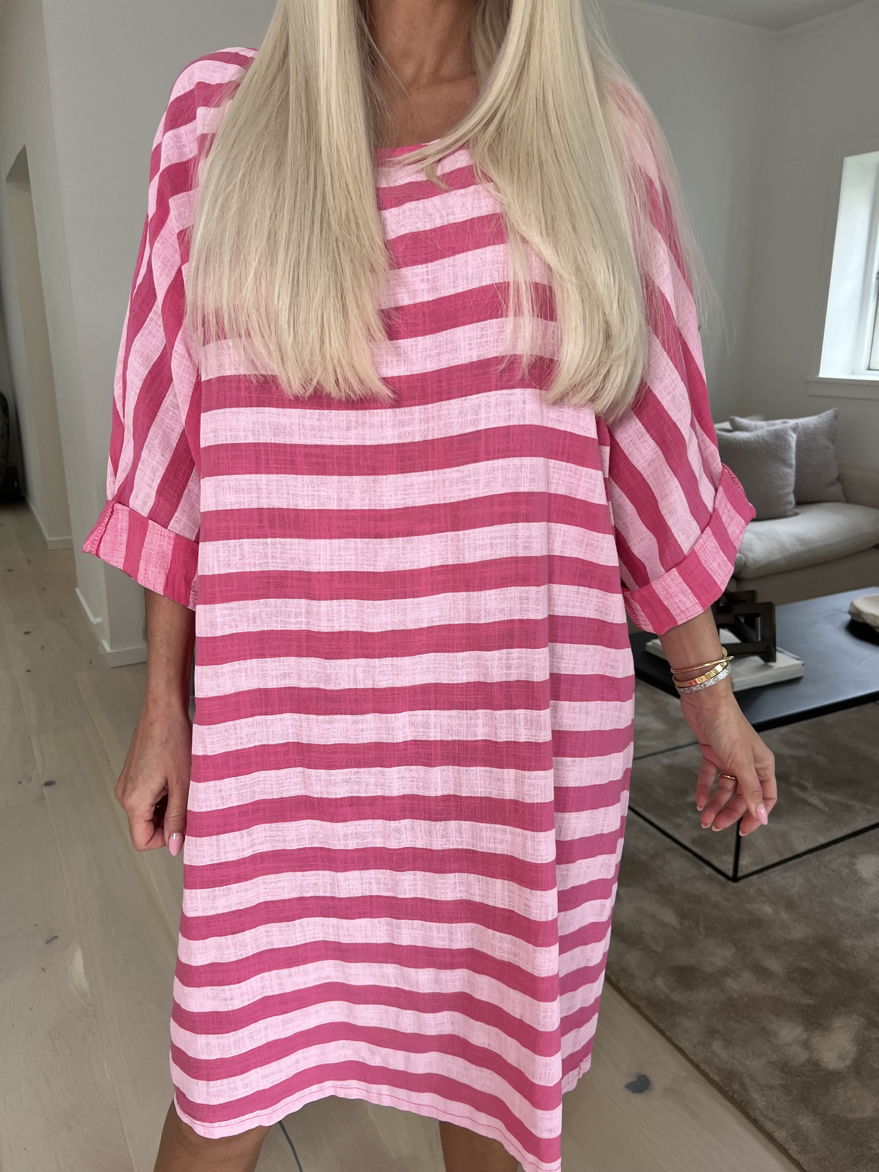 Claudine - Söt randig bomullsklänning